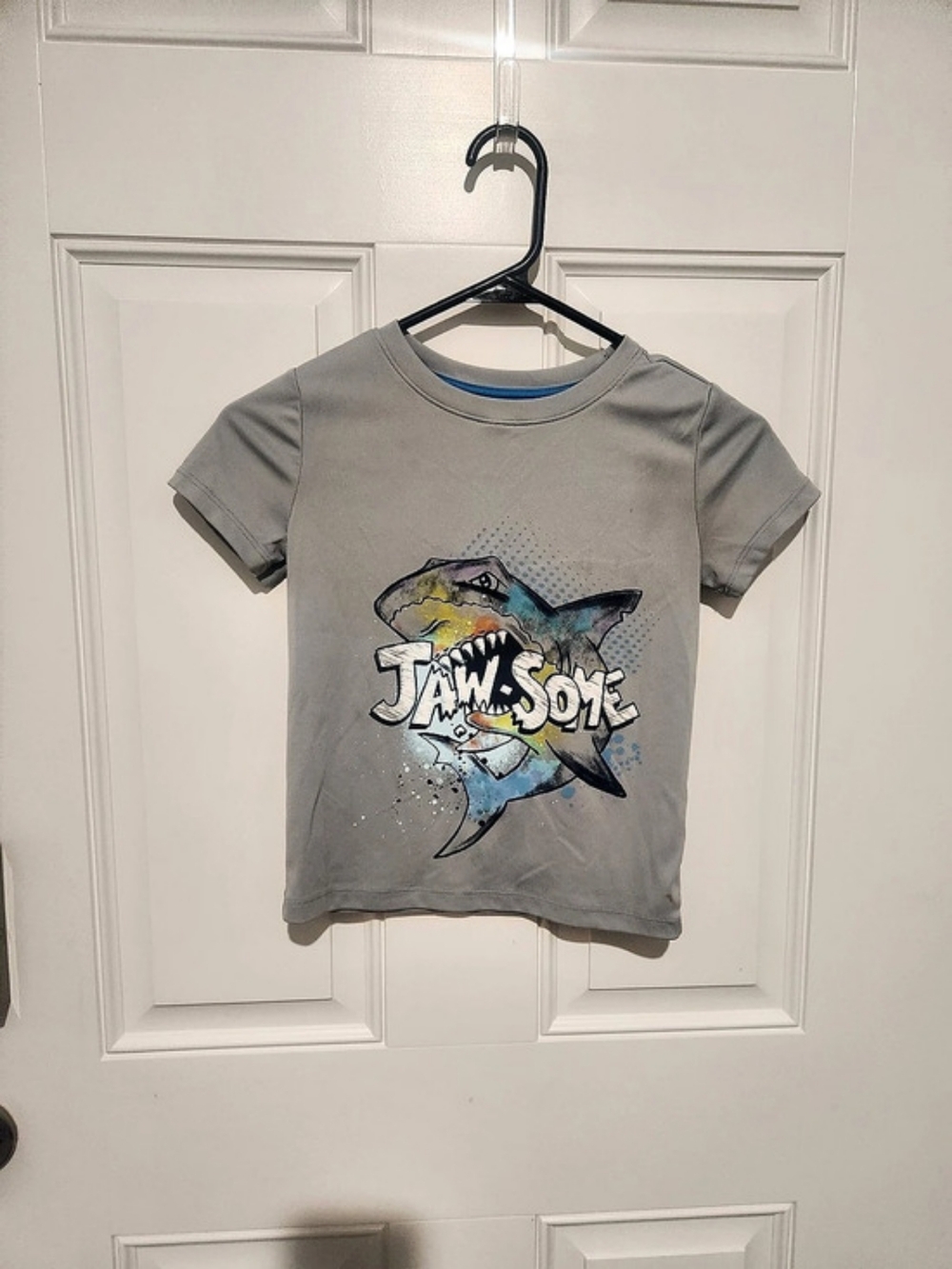 Cat & Jack Unisex Kids Gray Shark Graphic Tee Crew Neck Short Sleeve Size XS